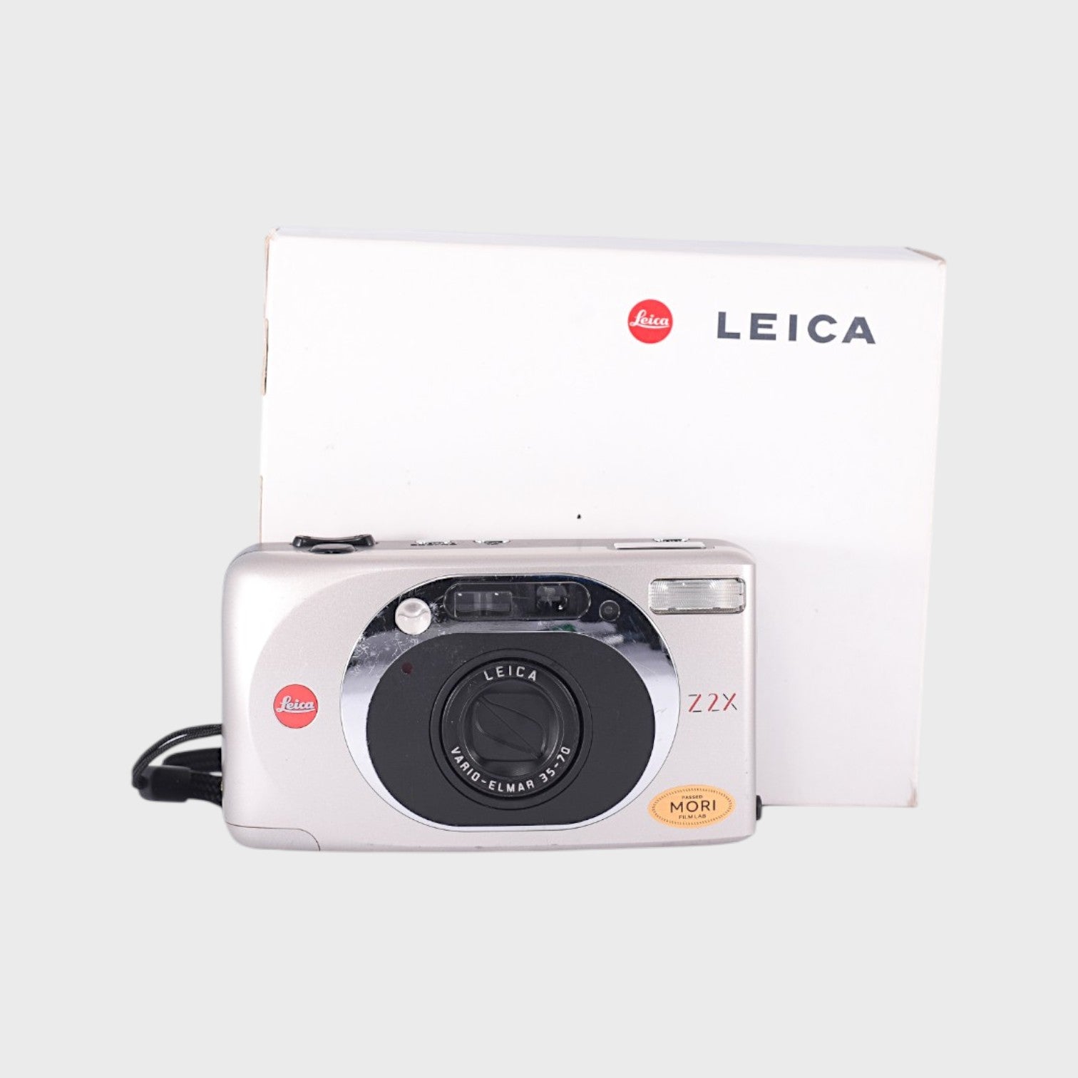 Boxed Leica Z2X 35mm Point & Shoot Film Camera with 35-70mm Lens