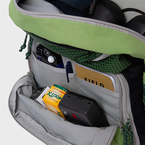 Long Weekend Morro Convertible Backpack - Moss