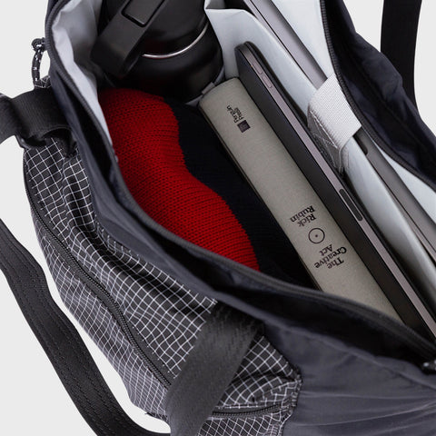 Long Weekend Beacon Tote - Black