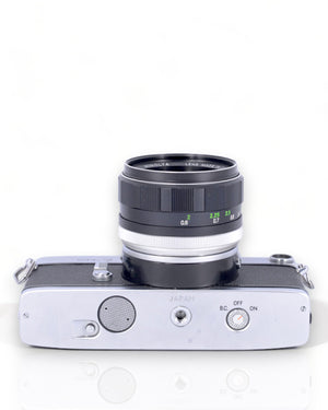 Minolta SR-7 35mm SLR Film Camera with 58mm f1.4 Lens