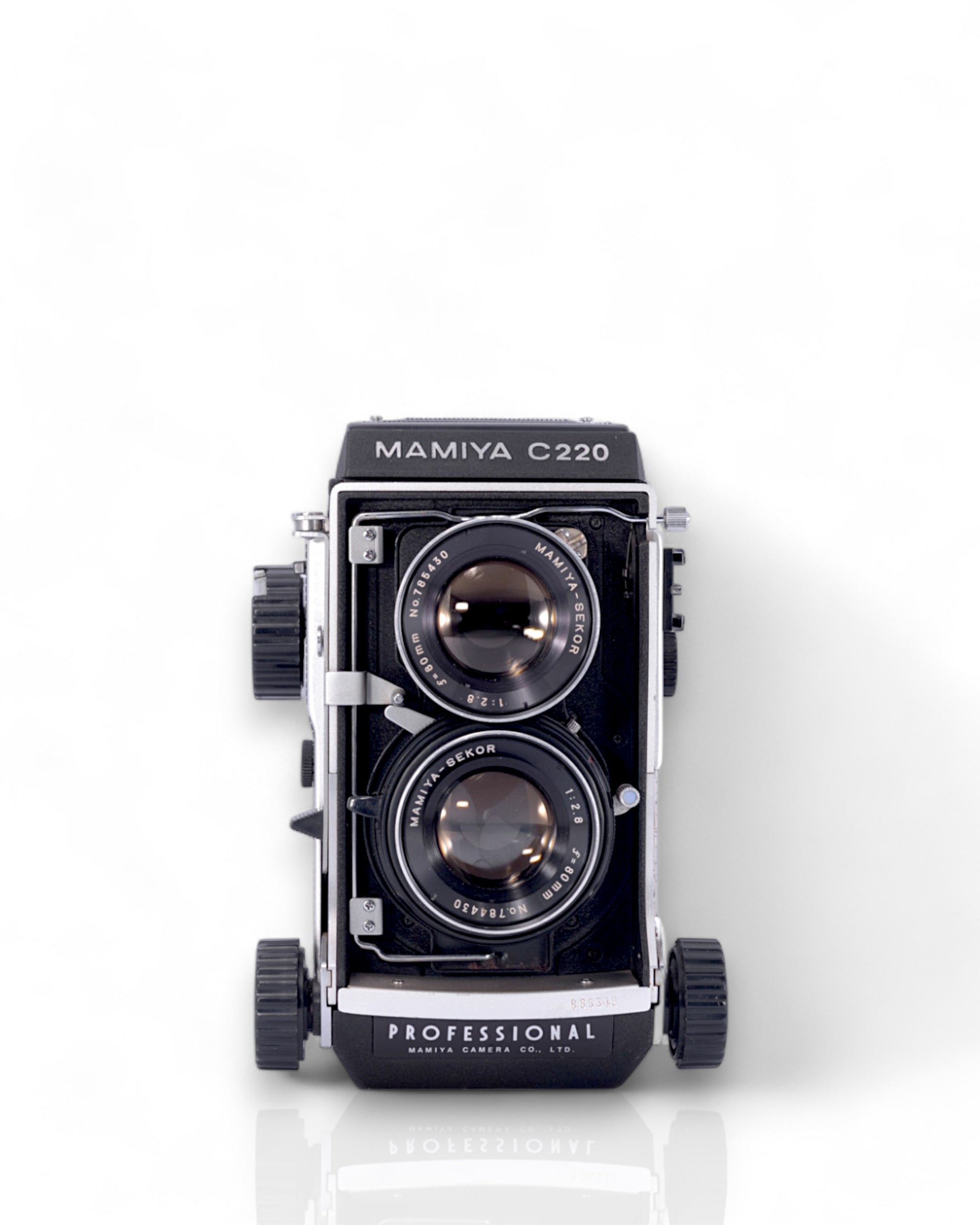 Mamiya C220 Medium Format TLR film camera with 80mm f2.8 lens