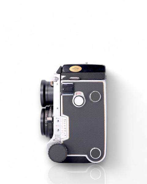 Mamiya C220 Medium Format TLR film camera with 80mm f2.8 lens