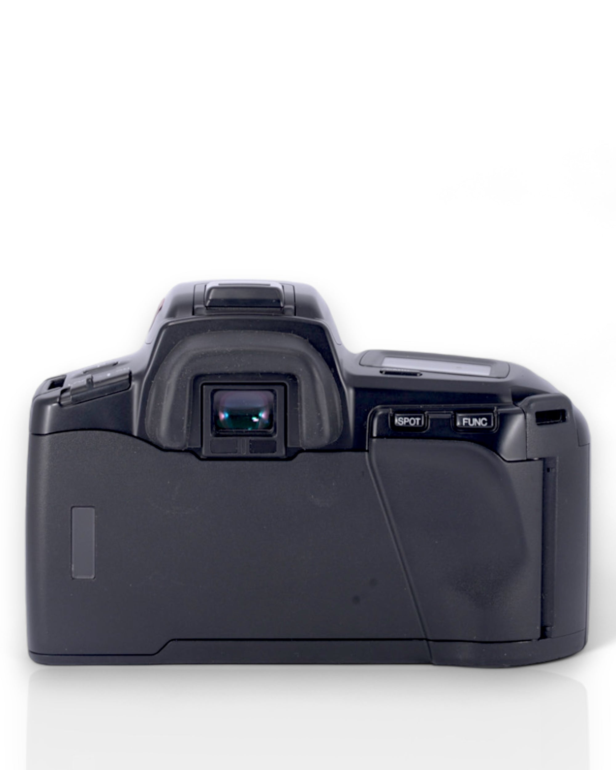 Minolta Dynax 5xi 35mm SLR film camera with 28-80mm zoom lens