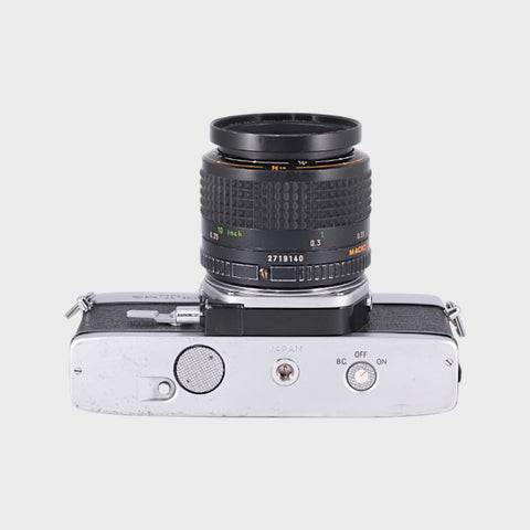 Minolta SRT 101 35mm SLR film camera with 50mm f3.5 lens