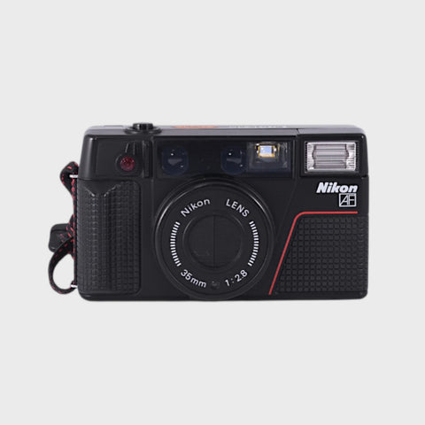 Nikon L35 AF2 Point & Shoot 35mm argentique  objectif 35 mm f2.8