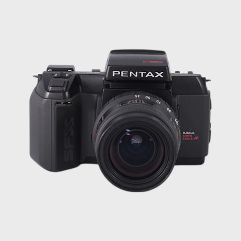 Appareil photo reflex Pentax SFXn 35 mm avec objectif zoom 35-105 mm