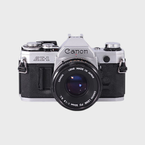 Canon AE-1 Reflex 35mm argentique avec 50mm f1.8 objectif