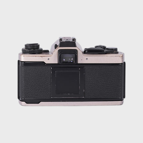 Appareil photo Reflex 35mm argentique Olympus OM-4Ti Reflex 35mm argentique  objectif zoom 35-70 mm