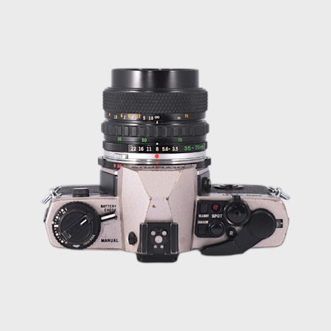 Appareil photo Reflex 35mm argentique Olympus OM-4Ti Reflex 35mm argentique  objectif zoom 35-70 mm