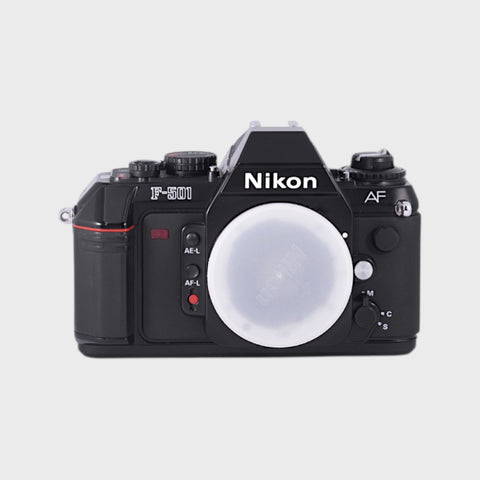 Nikon F-501 Reflex 35mm argentique boîtier )