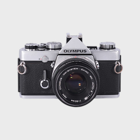 Olympus OM-1 Reflex 35mm argentique avec 50mm f1.8 objectif