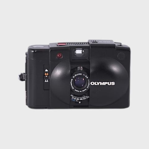 Olympus XA2 Point & Shoot 35mm argentique  objectif 35 mm f3,5
