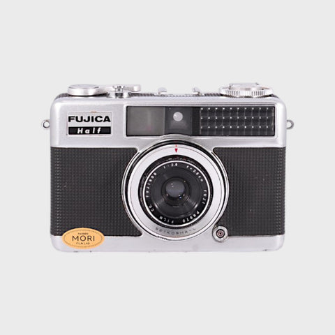 Appareil photo demi-format Fujica 35 mm avec objectif 28 mm f/2,8