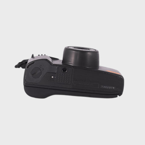 Appareil photo argentique compact Olympus Superzoom 80 (équivalent 35 mm) avec objectif zoom 28-80 mm