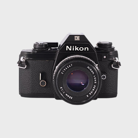 Appareil photo Reflex 35mm argentique Nikon EM Reflex 35mm argentique  objectif 50 mm f/1,8