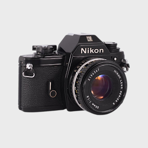 Appareil photo Reflex 35mm argentique Nikon EM Reflex 35mm argentique  objectif 50 mm f/1,8