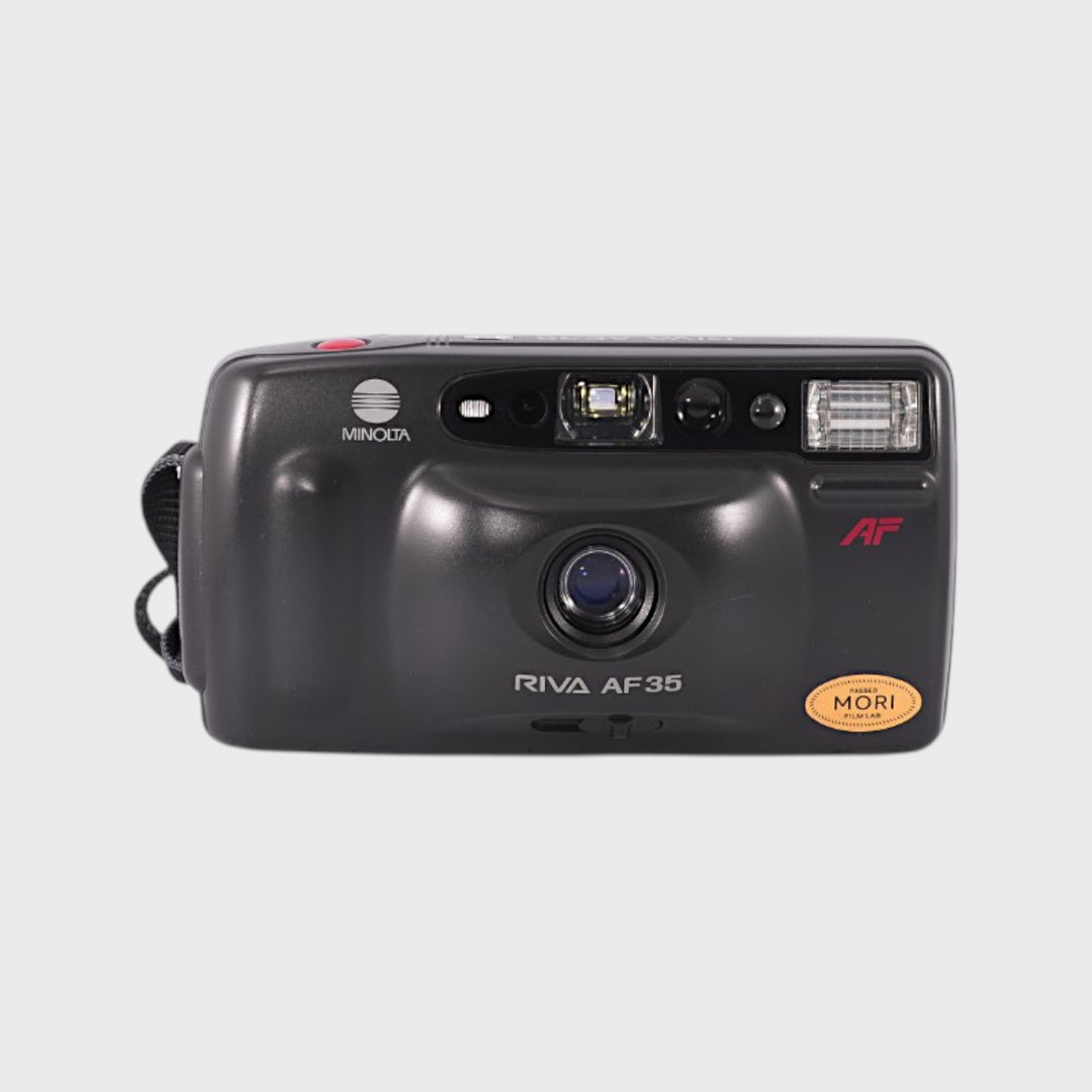Minolta Riva AF35 35mm Point & Shoot Film Camera with 35mm f4.5 Lens ...