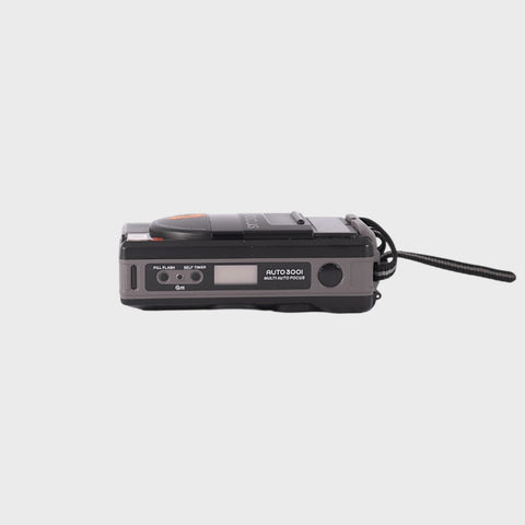 Chinon Auto 3001 Multifocus Point & Shoot 35mm argentique avec objectif 35mm f2.8