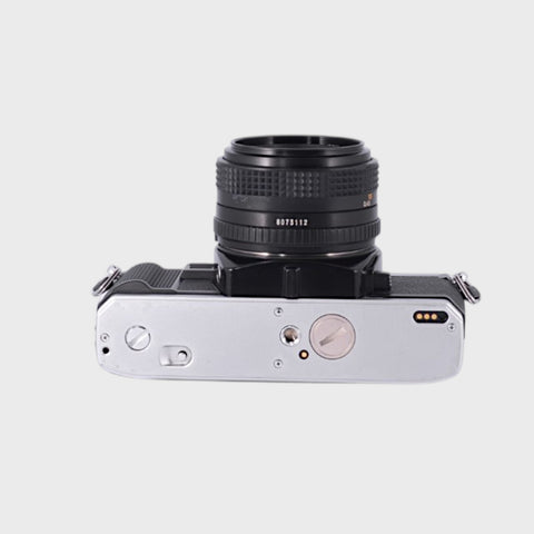 Minolta X-500 35mm SLR Film Camera with 50mm f1.7 Lens
