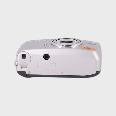 Kyocera Yashica Microzoom 118 35mm point & shoot film camera with 38-118mm zoom lens