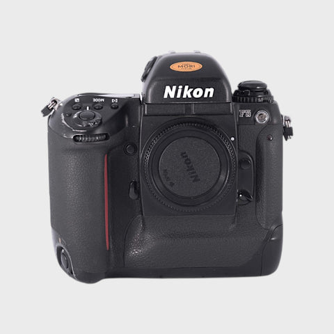 Nikon F5 35mm SLR film camera BODY ONLY
