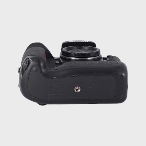 Nikon F5 35mm SLR film camera BODY ONLY