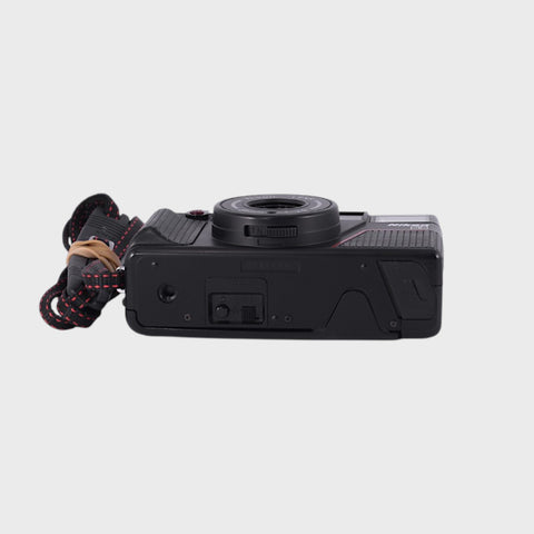 Nikon L35 AF2 35mm Point & Shoot film camera with 35mm f2.8 lens