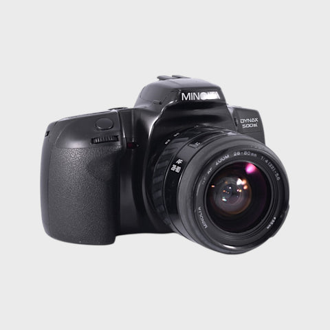 Minolta Dynax 500si 35mm SLR film camera with 28-80mm lens