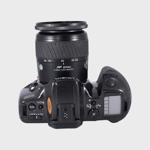Minolta Dynax 500si 35mm SLR film camera with 28-80mm lens