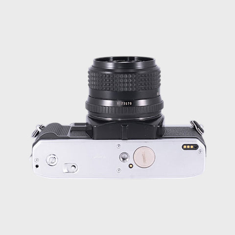Minolta X-300 35mm SLR Film Camera with 28mm f2.8 Lens