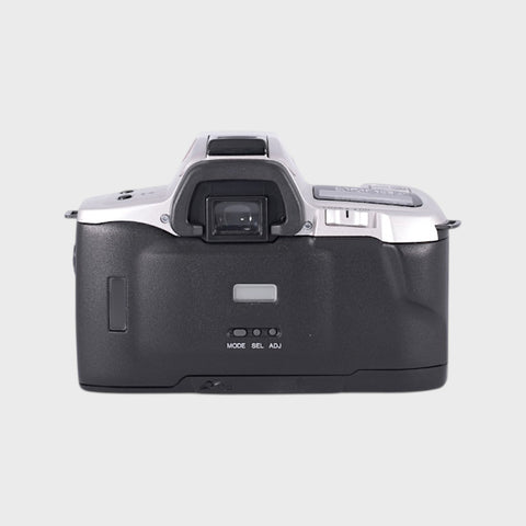 Minolta Alpha 360si 35mm SLR film camera with 28-80mm lens
