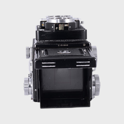 Yashica-635 Medium Format TLR film camera with 80mm f3.5 lens