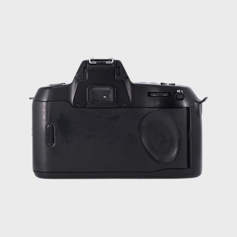 Nikon F70 35mm SLR film camera with 28-80mm lens