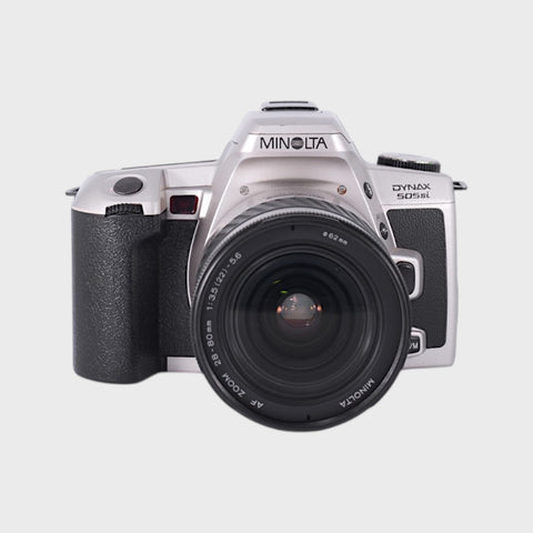 Minolta Dynax 505si 35mm SLR film camera with 28-80mm lens