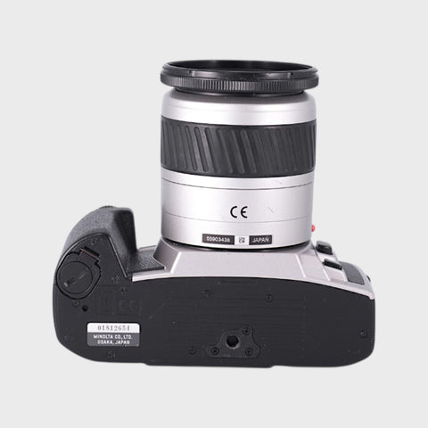 Minolta Dynax 505si 35mm SLR film camera with 28-80mm lens