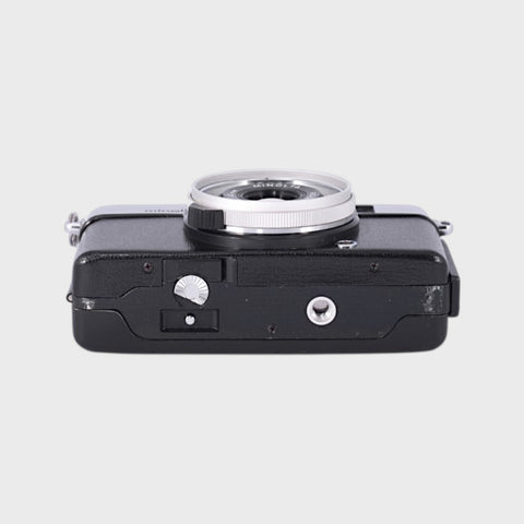 Minolta Hi-Matic C 35mm viewfinder film camera with 40mm f2.7 lens