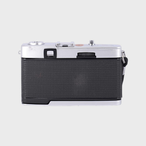 Olympus Trip 35 35mm Point and Shoot Film Camera with 40mm f2.8 Lens