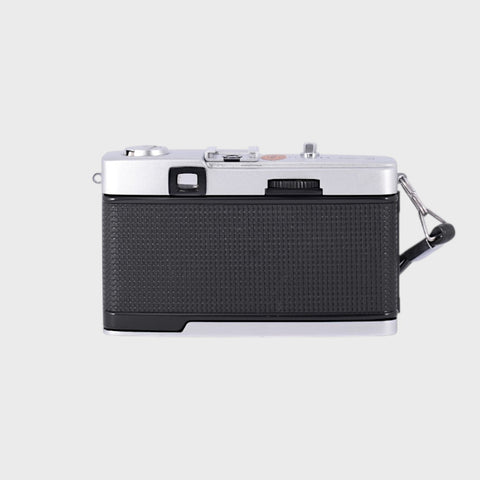 Olympus Trip 35 35mm Point and Shoot Film Camera with 40mm f2.8 Lens