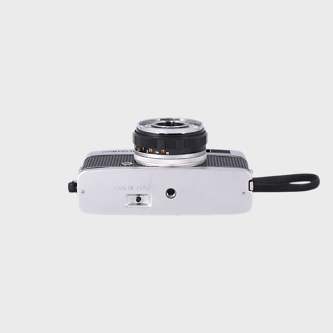 Olympus Trip 35 35mm Point and Shoot Film Camera with 40mm f2.8 Lens