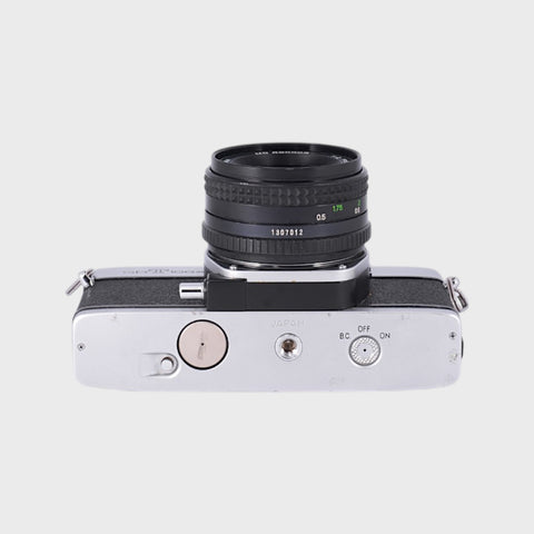 Minolta SRT 100X 35mm SLR Film Camera with 50mm f2 Lens