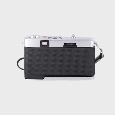 Olympus Trip 35 35mm Point and Shoot Film Camera with 40mm f2.8 Lens