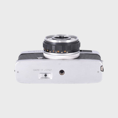 Olympus Trip 35 35mm Point and Shoot Film Camera with 40mm f2.8 Lens