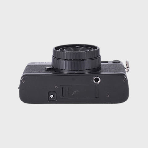 Chinon 35-EE II 35mm Rangefinder Film Camera with 38mm f2.7 Lens