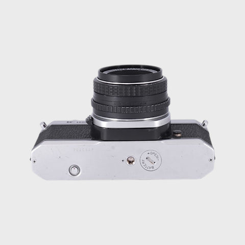 Pentax K1000 35mm SLR film camera with 50mm f2 lens