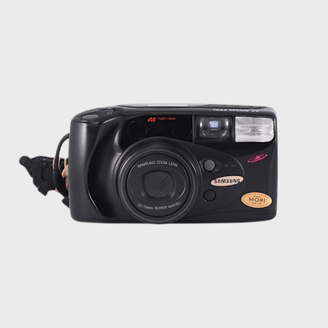 Samsung AF Zoom 777i 35mm Point & Shoot film camera with 35-70mm zoom lens