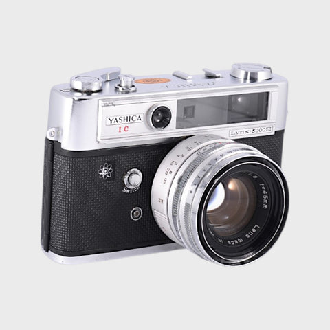 Yashica IC Lynx 5000E 35mm Rangefinder camera with 45mm f1.8 lens