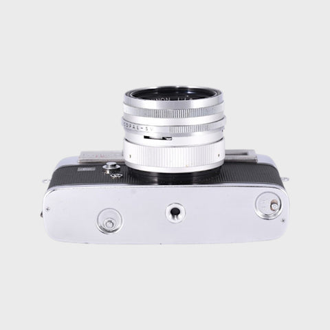 Yashica IC Lynx 5000E 35mm Rangefinder camera with 45mm f1.8 lens