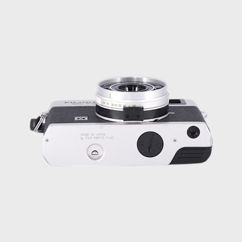 Fujica 35 FS 35mm Point & Shoot Film Camera with 35mm f2.8 Lens with Fujicolor Strobo S Flash