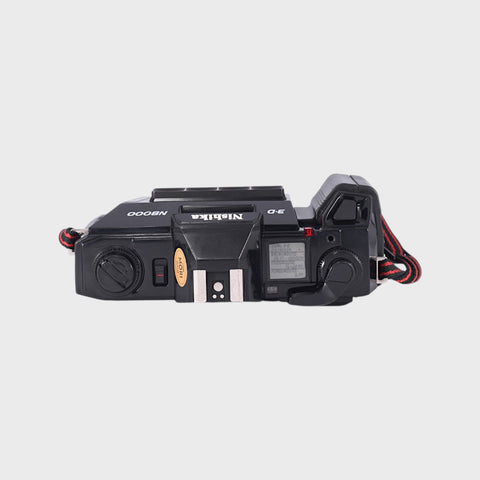 Nishika N8000 3D 35mm Film Camera with 30mm Quadra Lens System with Nishika Twin Light 3010 Flash
