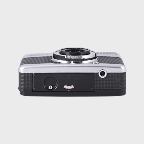 Fujica Half 35mm Half-Frame Camera with 28mm f2.8 Lens